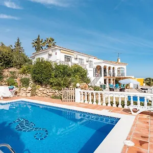 https://villa-magica-andalucian-charm.1costadelsol.com