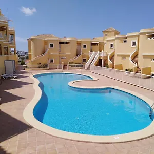 https://apto-pina-de-mar.adeje-hotels.com